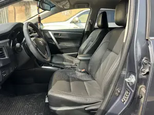 Toyota Corolla LE Premium 4dr Sedan (1.8L 4cyl CVT) 2015 Gray