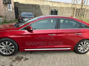 Hyundai Sonata Sport 2.0T Sedan FWD (2.0L 4cyl 6A) 2017 Red
