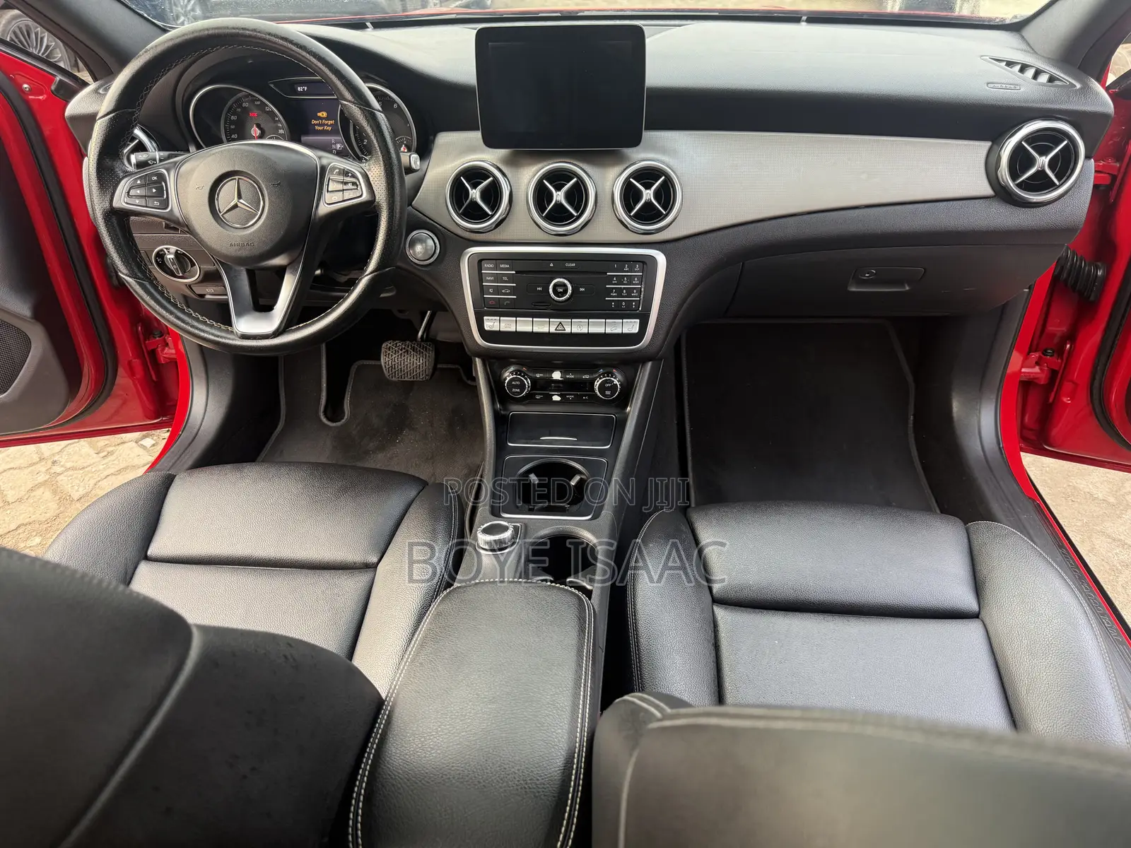 Mercedes-Benz GLA 250 2018 Red