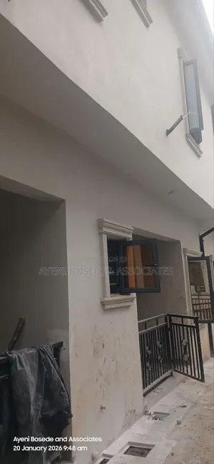 Furnished 2bdrm Block of Flats in Bankole Estate, Obafemi-Owode