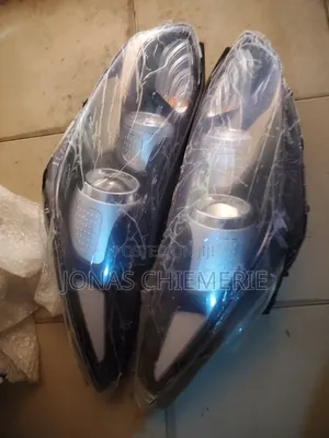Head Light Kia Sportage