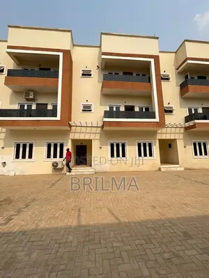 4bdrm Duplex in Durumi for sale
