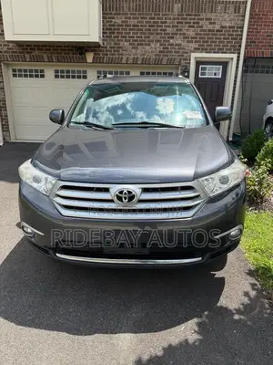 Toyota Highlander 2012 Gray