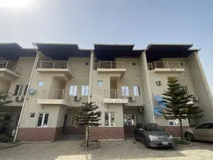 4bdrm Duplex in Life Camp for rent