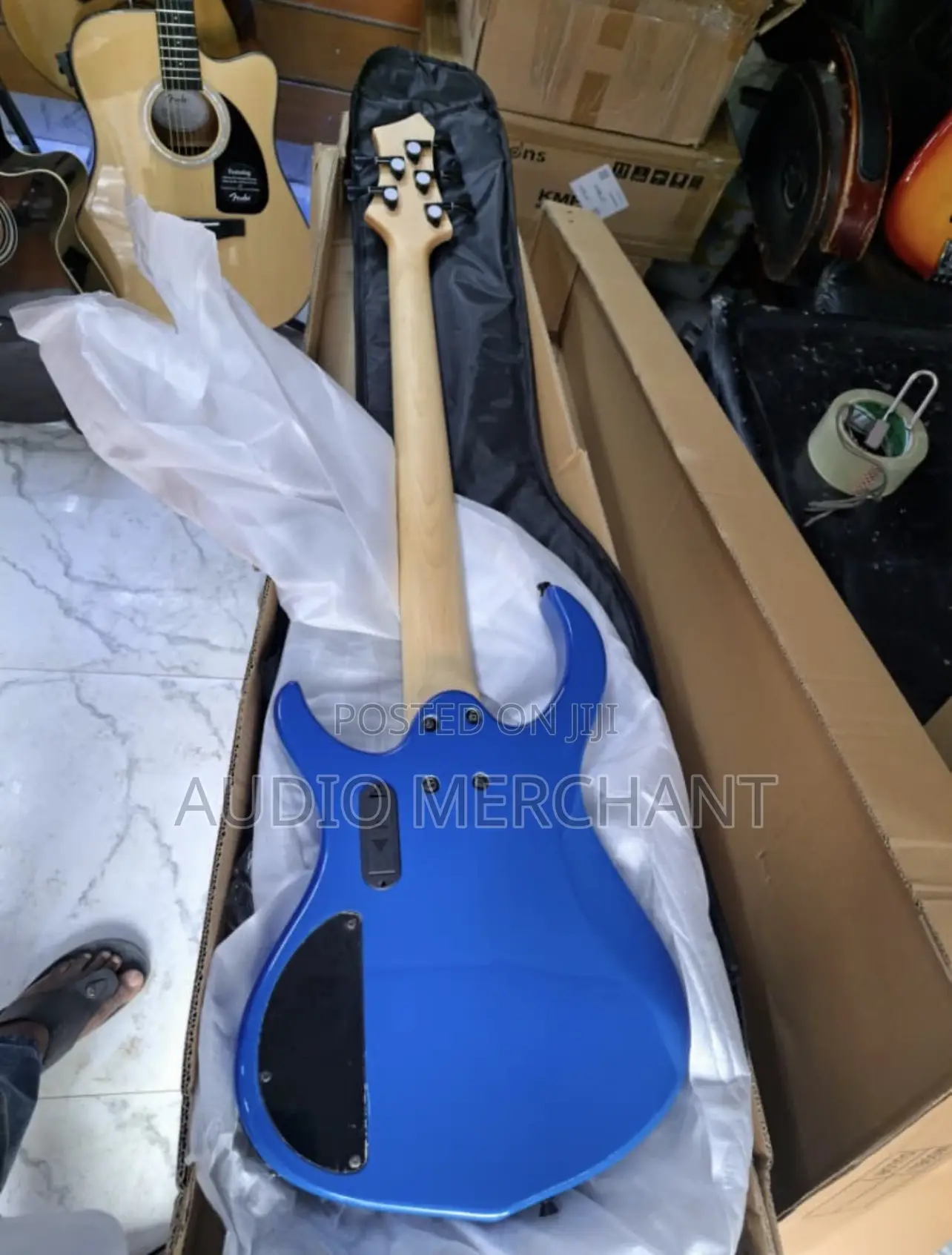 Fender 5 Strings Active Bass Guitar