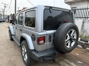 Jeep Wrangler 2022 Silver