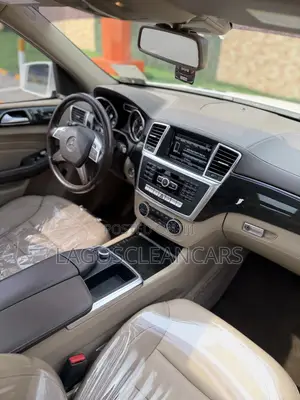 Mercedes-Benz M Class ML400 4MATIC 4dr SUV AWD (3.0L 6cyl Turbo 7A)