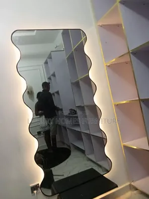 Quality Mirror With Light