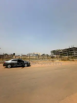 *To Let | Land-Space | ₦7m/Year | Central Business District |*