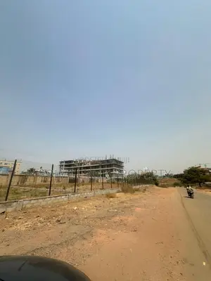 *To Let | Land-Space | ₦7m/Year | Central Business District |*