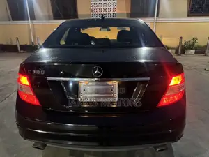 Mercedes-Benz C300 2009 Black