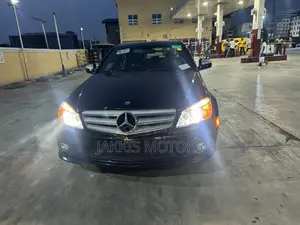 Mercedes-Benz C300 2009 Black