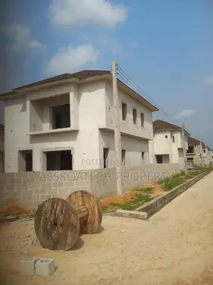 4bdrm Duplex in Taf Estate, Obio-Akpor for sale