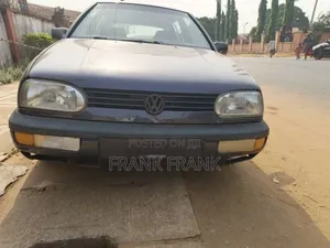 Volkswagen Golf 2000 Gray
