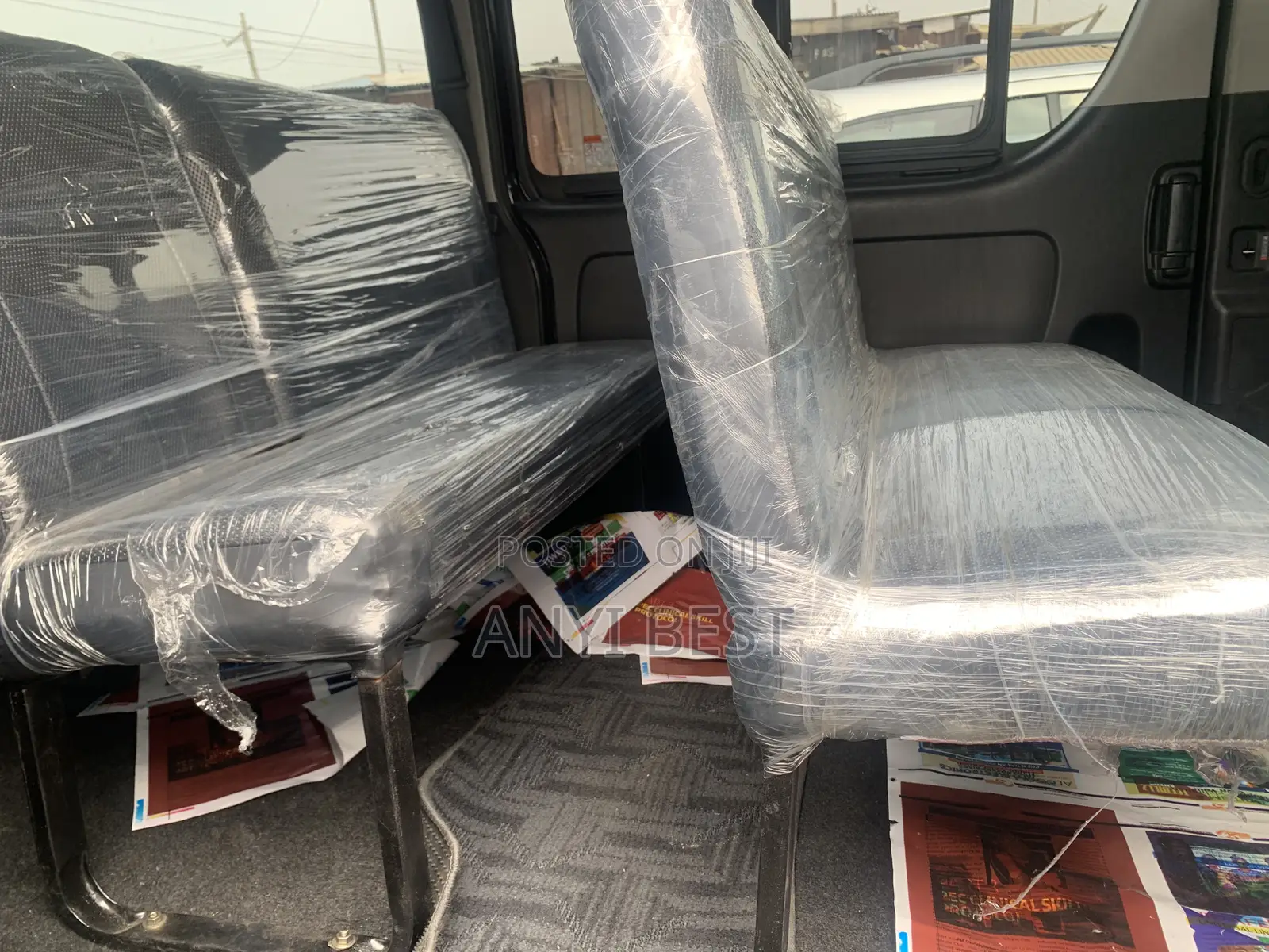 Toyota HiAce 2013 Brown