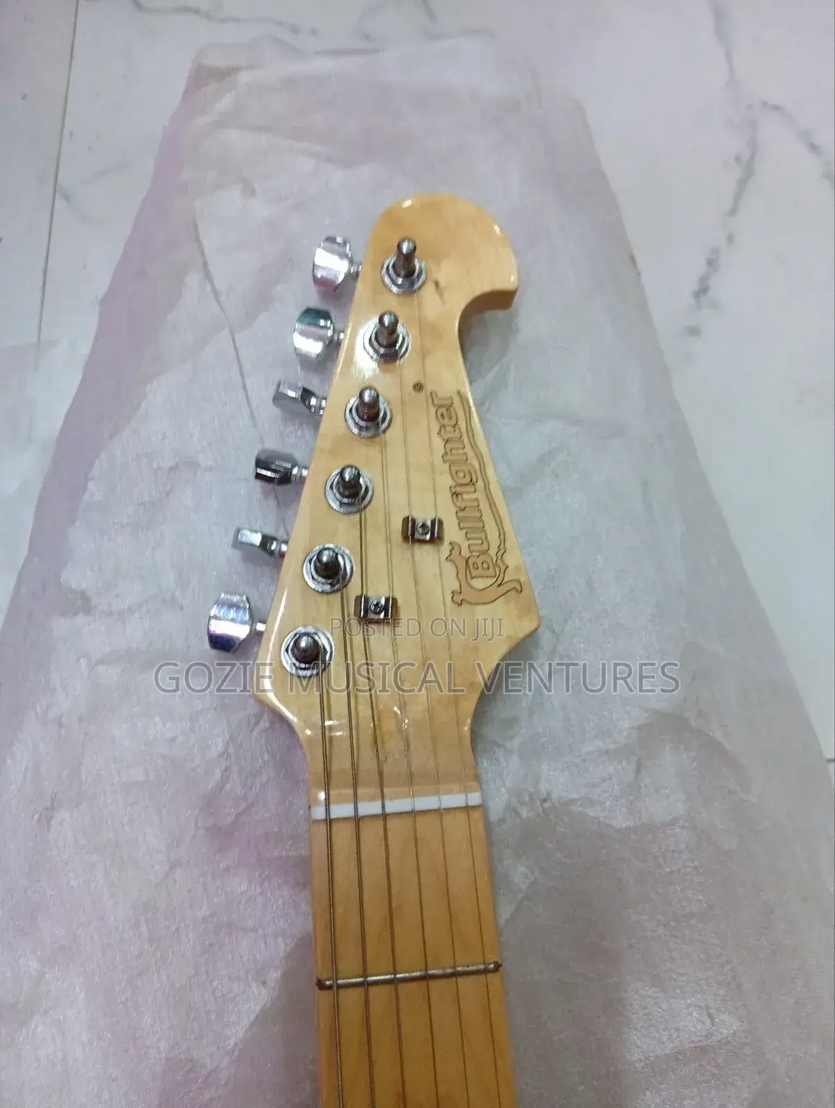 6 - String Electric Guitar Bullfighter Stracaster