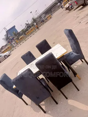 Brand New Top Quality 6 Seaters Faux Marble Dinning Set