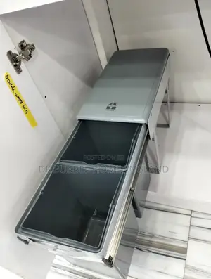 Cabinet West Bin