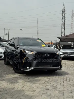 Toyota Highlander XSE AWD 2023 Black