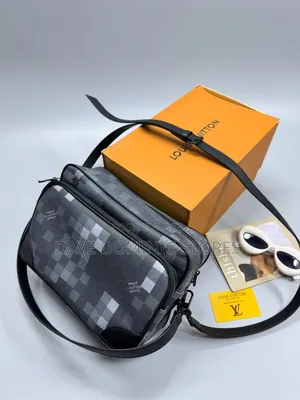 High Quality Luxury Louis Vuitton Side / Messenger Bag