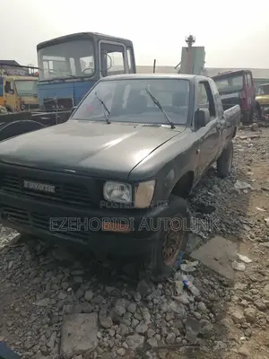 Toyota Hilux 1997 Gray