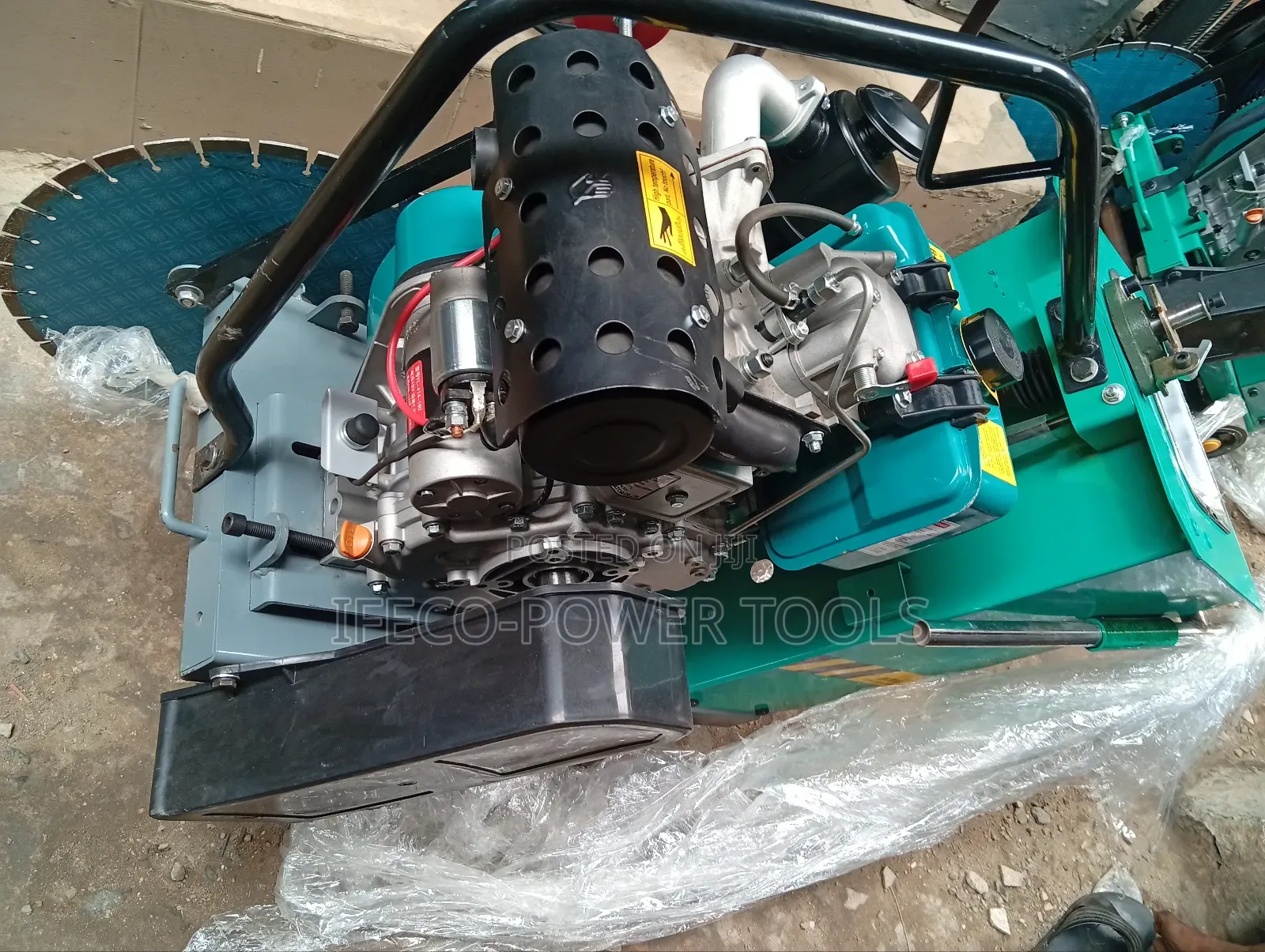 Gasoline Concrete Road Cutter Machine.
