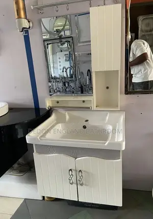 High Quality England Cabinet With Shelf and Mirror