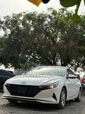 Hyundai Elantra SEL 2022 White