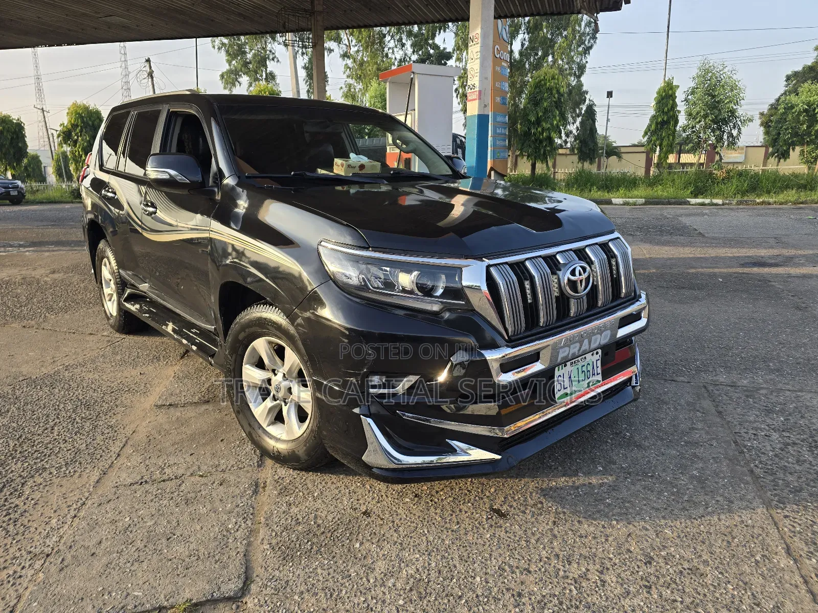 Neat Luxury Car for Rent