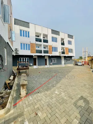 4bdrm Duplex in Estate, Adeniyi Jones for sale