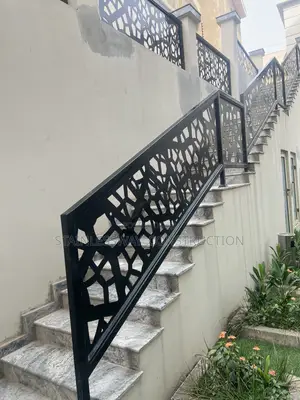 2/2 Lasercut Staircase Handrails