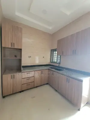 2bdrm Block of Flats in Bashorun Housing for rent