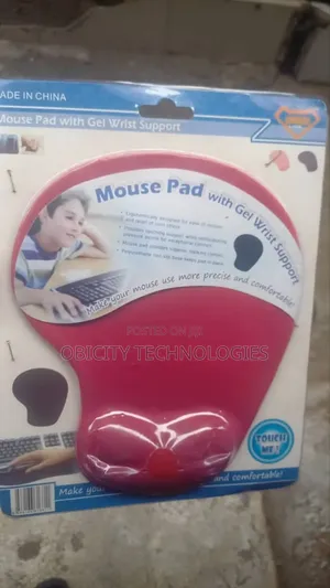 Mouse Pad With Gel Wrist Support