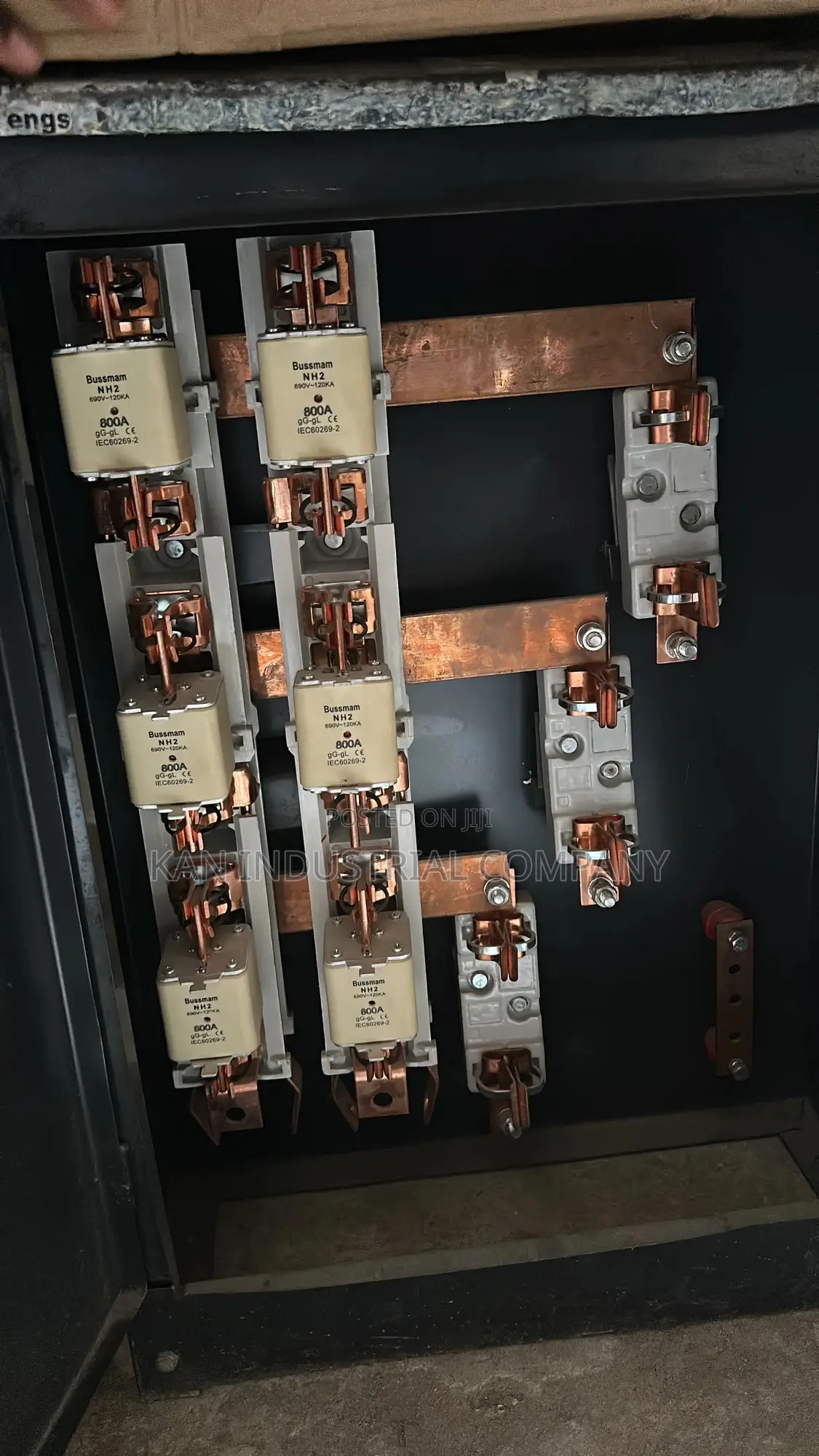 2ways 800amps Feeder Piller Pure Copper