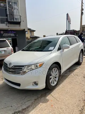 Toyota Venza 2010 White