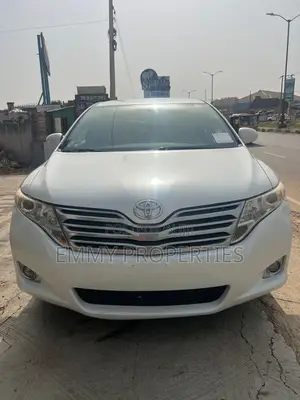 Toyota Venza 2010 White