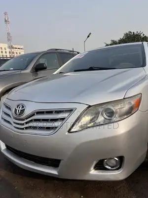 Toyota Camry SE V6 4dr Sedan (3.5L 6cyl 6AM) 2010 Silver