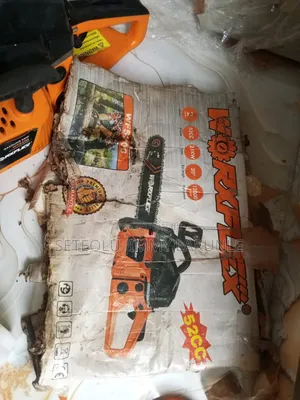 Wood Saw Machine