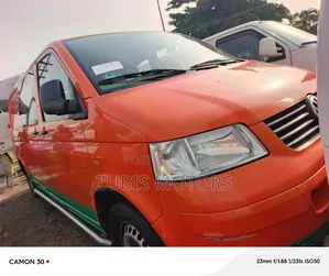 Volkswagen Transporter 2007 Orange