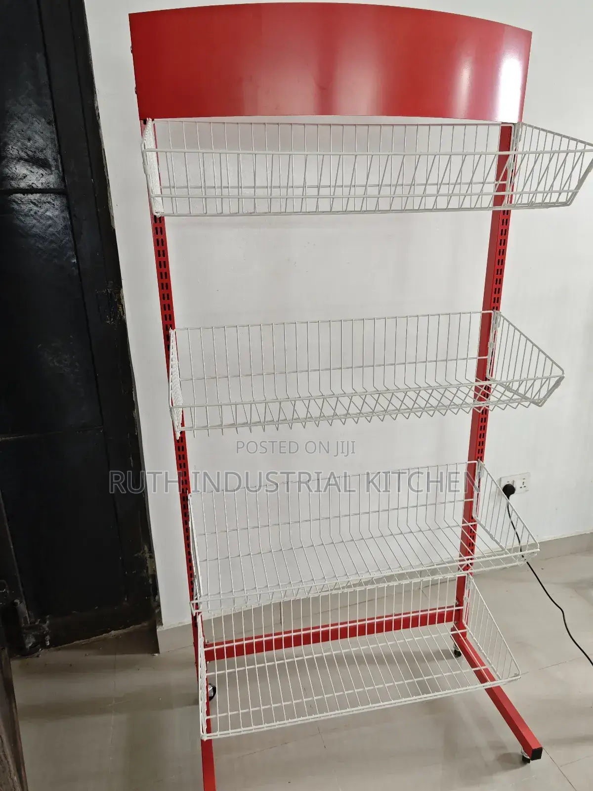 Bascit Shelves