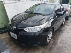 Toyota Yaris 2019 Black