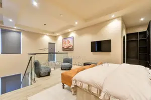 Luxurious One Bedroom Loft Apartment