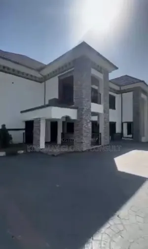5bdrm Duplex in Maitama for sale