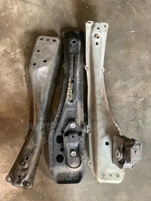 2010 Corolla Engine Cross-Bar