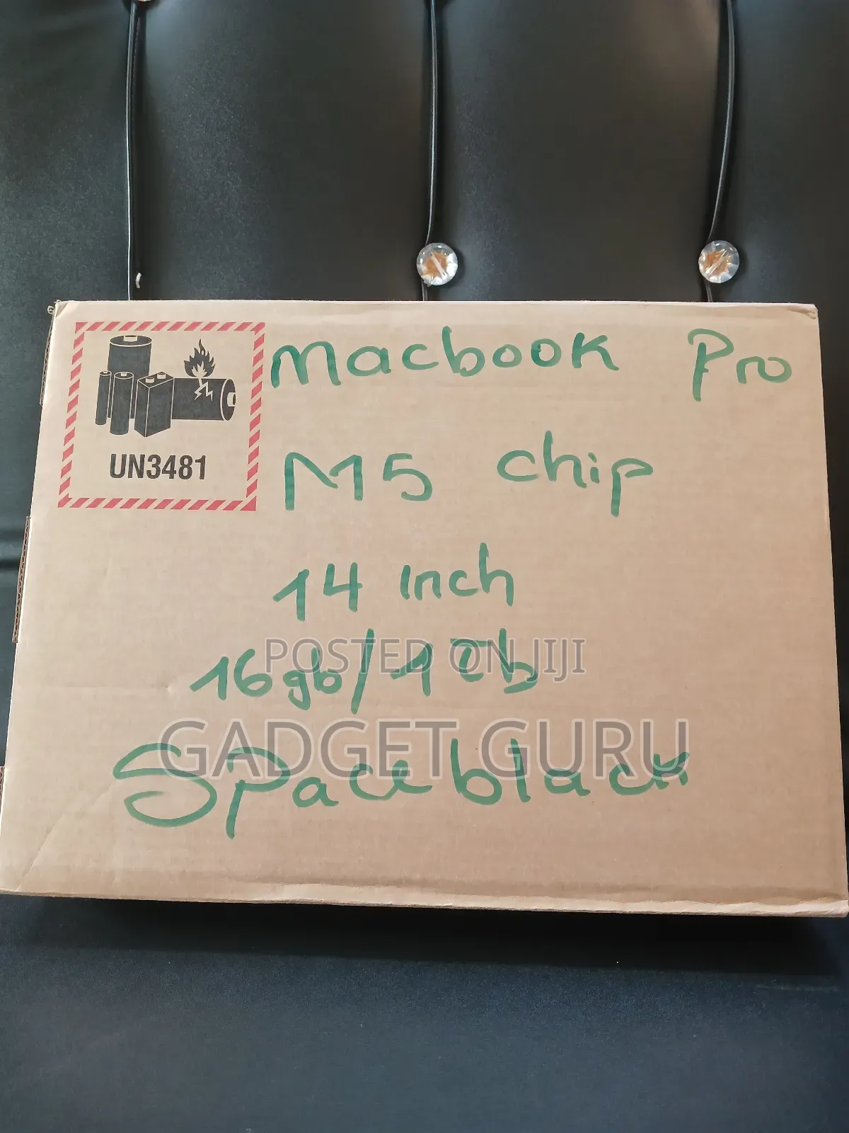 New Laptop Apple MacBook Pro 16GB Apple M5 SSD 1T