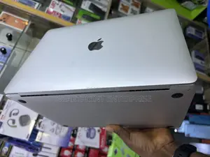 Laptop Apple MacBook Pro 2019 8GB Intel Core i5 SSD 128GB
