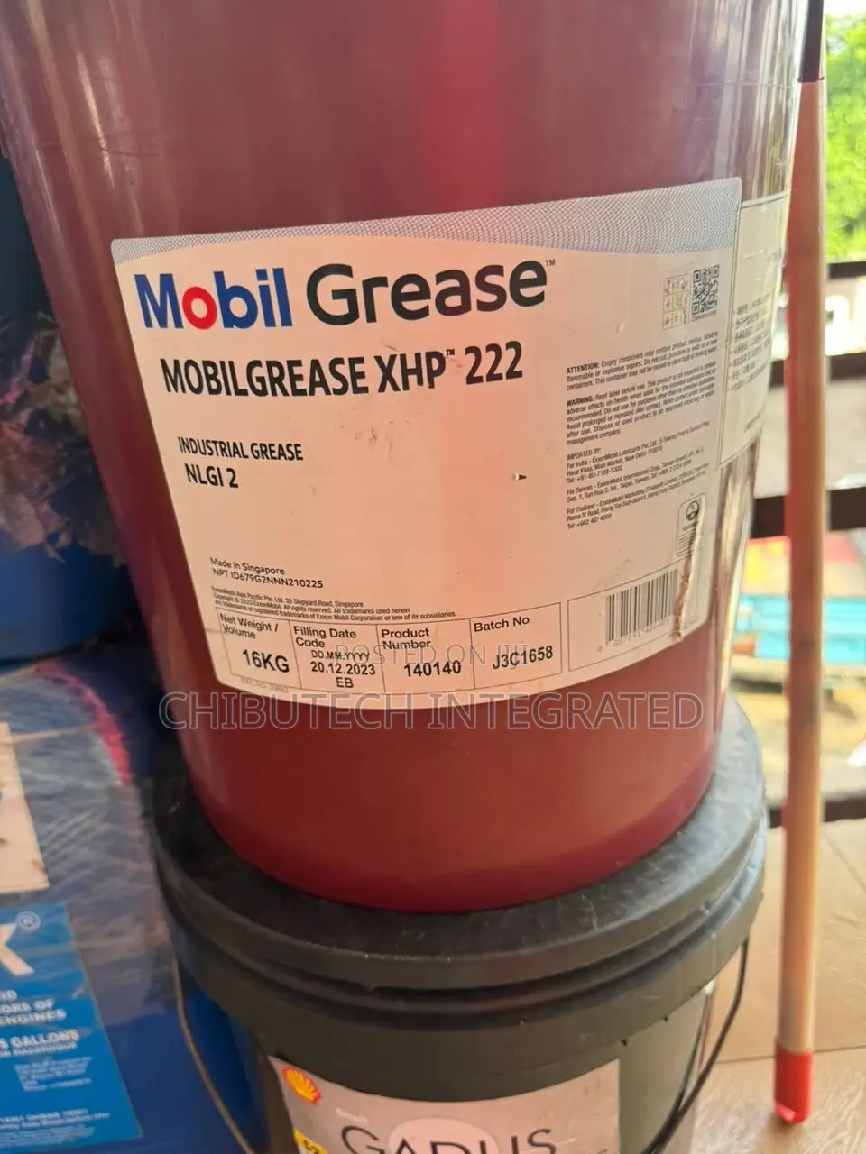 Mobilgrease XHP 222 Industrial Grease.
