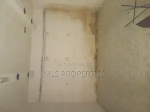 200sqm Shop Space