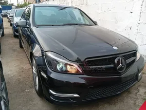 Mercedes-Benz C300 Sport 4Matic Sedan AWD (3.0L 6cyl 7A) 2012 Gray
