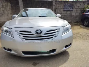 Toyota Camry XLE V6 4dr Sedan (3.5L 6cyl 6AM) 2007 Silver